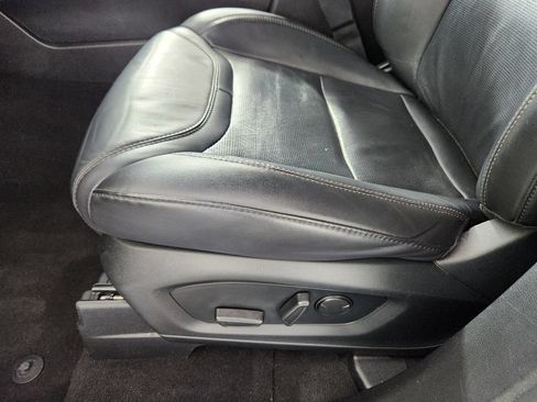Used 2023 Ford Explorer Platinum w/ Technology Package AWD/4WD image 13