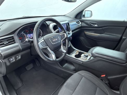 Used 2022 GMC Acadia SLE w/ Driver Convenience Package image 12