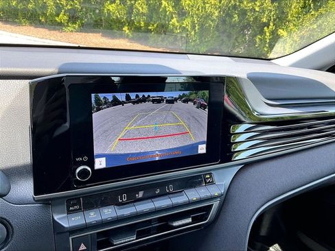 Used 2025 Toyota Camry LE FWD image 19