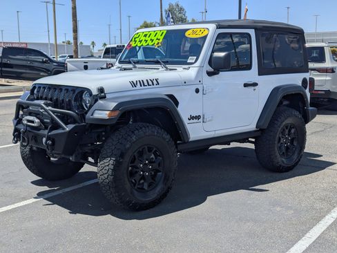 Used 2023 Jeep Wrangler Sport AWD/4WD image 5