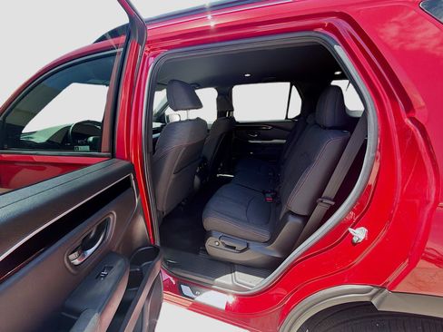 Certified 2024 Honda Pilot Sport image 23