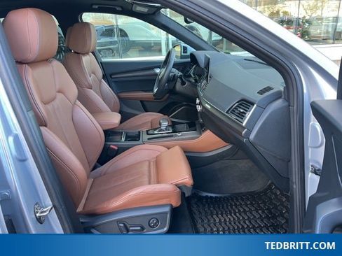 Used 2022 Audi Q5 2.0T Prestige w/ Prestige Package image 21