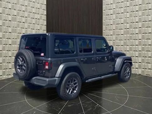 Certified 2022 Jeep Wrangler Unlimited Sport AWD/4WD image 5