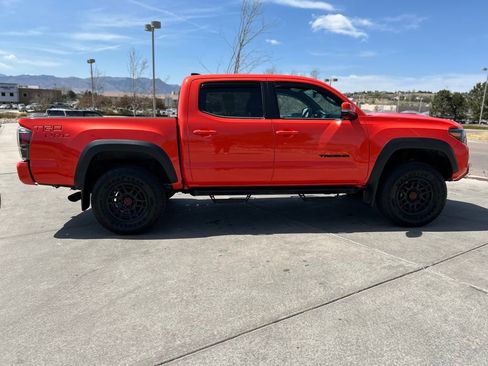 Used 2023 Toyota Tacoma TRD Pro AWD/4WD image 9