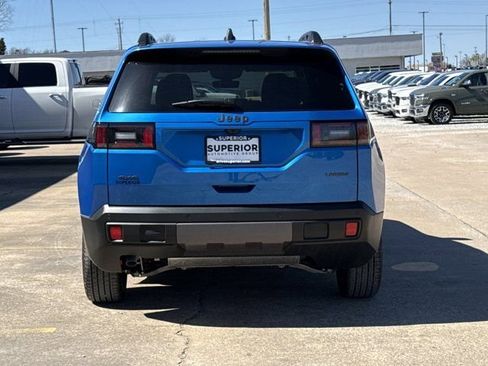 New 2026 Jeep Cherokee Laredo image 4