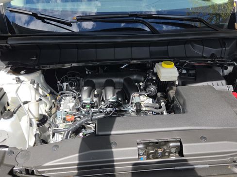 New 2026 Nissan Pathfinder SV AWD/4WD image 17
