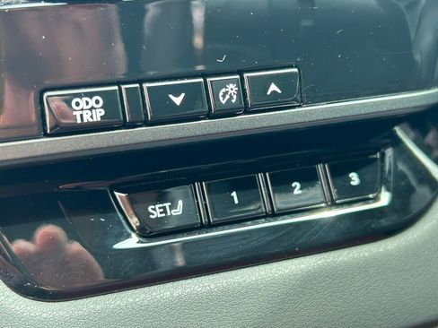 Used 2024 Lexus RX 500h F Sport w/ Convenience Package image 30