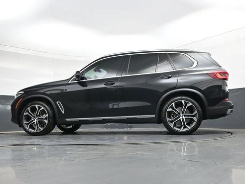 Used 2022 BMW X5 xDrive40i w/ Premium Package AWD/4WD image 30