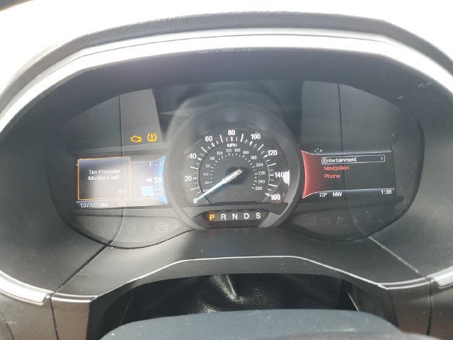 Used 2016 Ford Edge Titanium w/ Technology Package FWD image 24