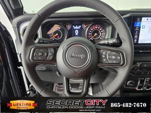 New 2025 Jeep Gladiator Sport image 15