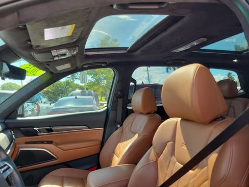 Certified 2025 Kia Telluride SX Prestige X-Line AWD/4WD image 22