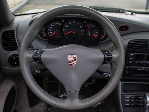 Used 2001 Porsche 911 Cabriolet image 28