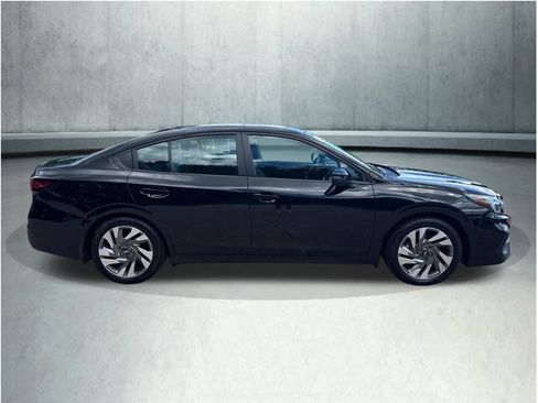 Used 2024 Subaru Legacy Limited AWD/4WD image 8