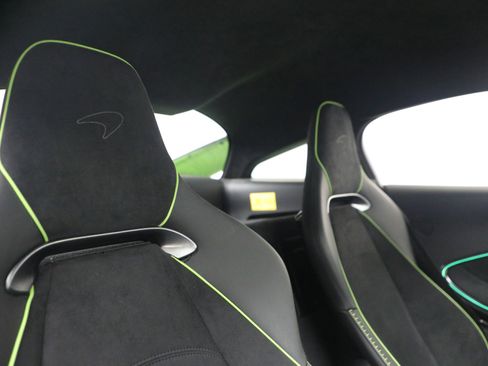 Used 2023 McLaren Artura image 30