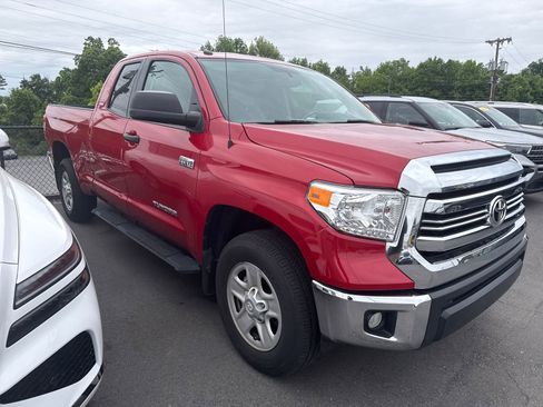 Used 2016 Toyota Tundra SR5 w/ SR5 Upgrade Package AWD/4WD image 7