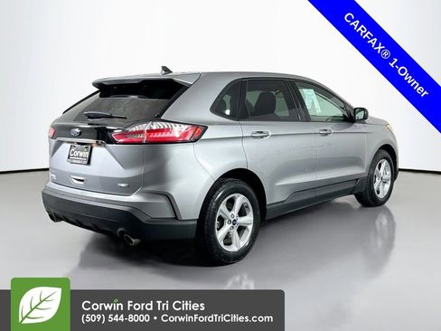 Used 2020 Ford Edge SE image 15