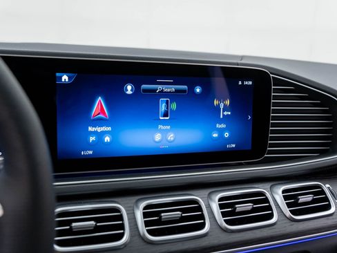 New 2026 Mercedes-Benz GLS 580 4MATIC image 26