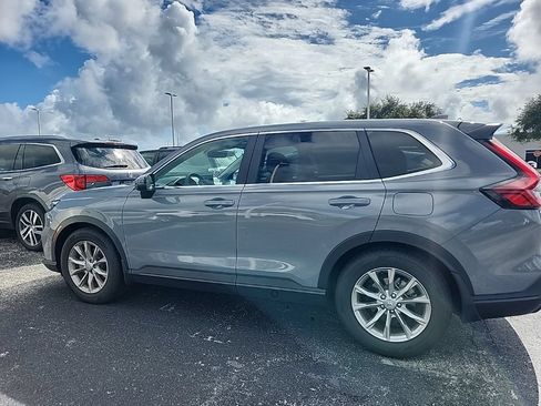 Used 2025 Honda CR-V EX-L image 5