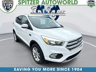 Used 2017 Ford Escape SE AWD/4WD video 1