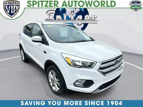 Used 2017 Ford Escape SE AWD/4WD image 1