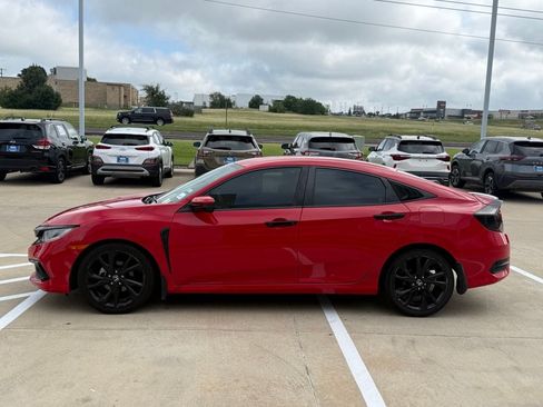 Used 2020 Honda Civic Sport image 2