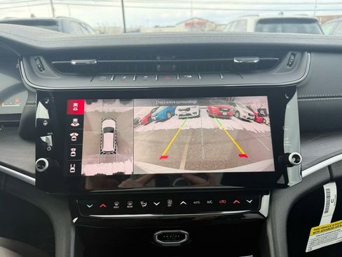 New 2026 Jeep Grand Cherokee Limited w/ Luxury Tech Group II image 24