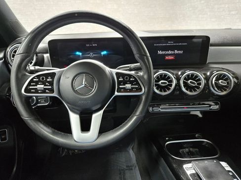 Used 2019 Mercedes-Benz A 220 4MATIC image 17