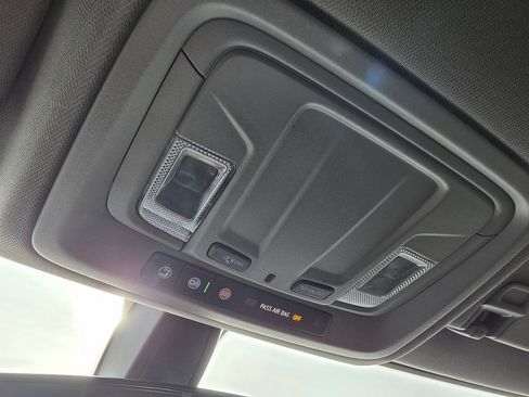 Used 2022 GMC Sierra 1500 Elevation image 19