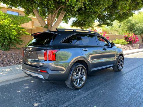 Used 2023 Kia Sorento SX Prestige AWD/4WD image 7