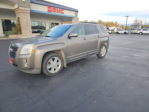 Used 2011 GMC Terrain SLT image 29