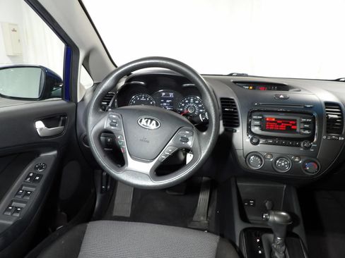 Used 2017 Kia Forte LX FWD image 11