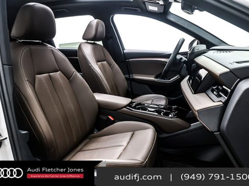 Used 2025 Audi Q6 e-tron Premium Plus w/ Premium Plus image 7