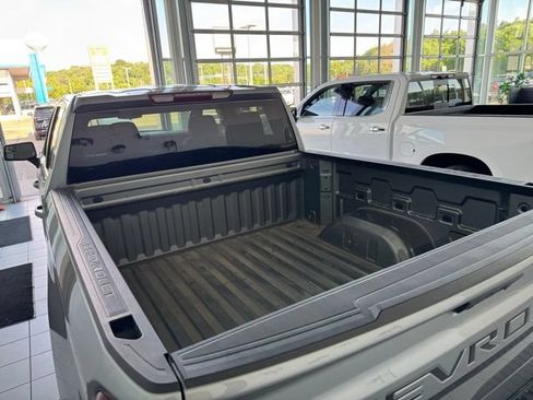 Certified 2023 Chevrolet Silverado 1500 RST w/ Z71 Off-Road Package AWD/4WD image 36