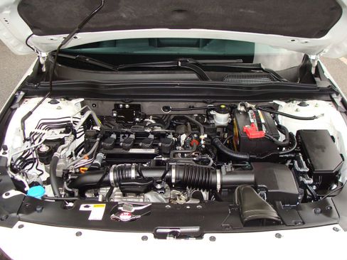 Used 2019 Honda Accord Sport image 38