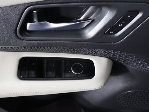 Used 2023 Nissan Ariya ENGAGE image 34