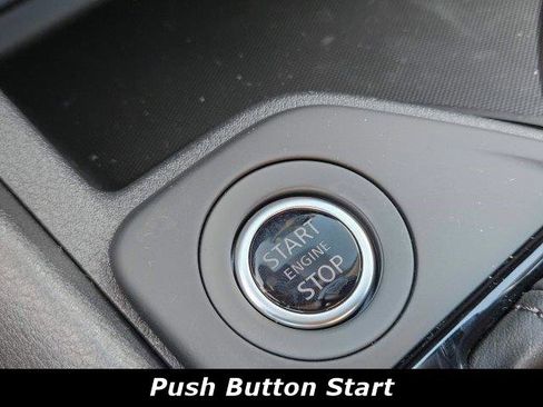 Used 2025 Nissan Sentra S image 10