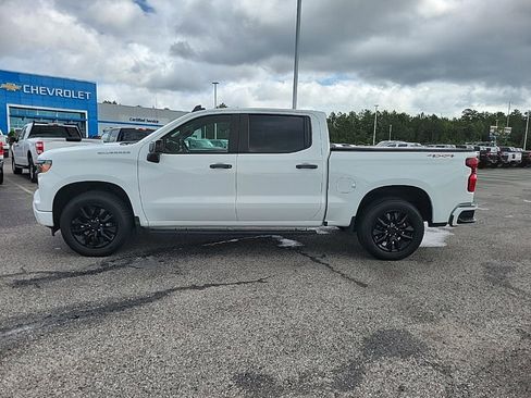 Used 2024 Chevrolet Silverado 1500 Custom AWD/4WD image 4