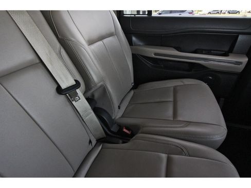 Used 2023 Ford Expedition Max XLT AWD/4WD image 15