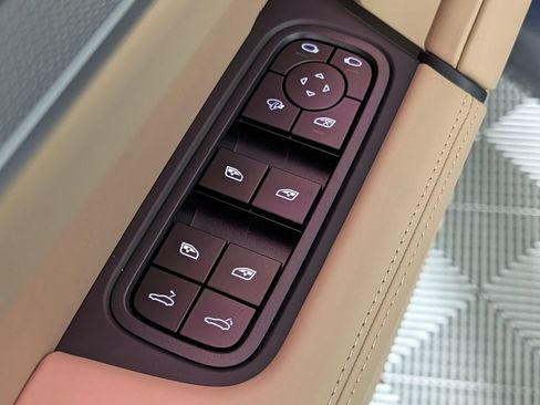 New 2026 Porsche Cayenne AWD/4WD image 27
