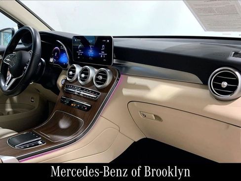 Used 2022 Mercedes-Benz GLC 300 4MATIC image 20