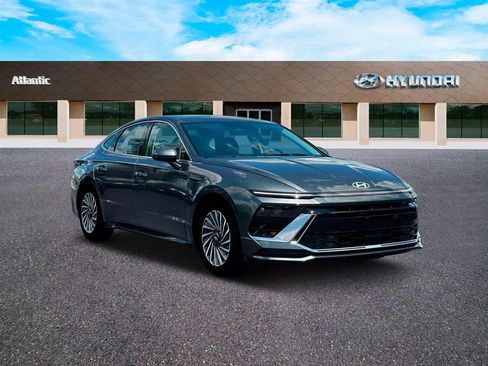 Used 2025 Hyundai Sonata SEL FWD image 11