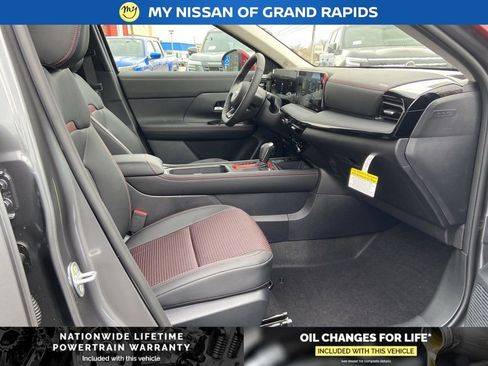 New 2026 Nissan Kicks SR w/ Cold Weather Package image 19