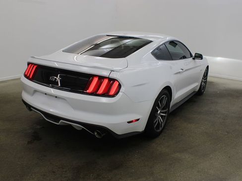 Used 2017 Ford Mustang GT Premium RWD image 5