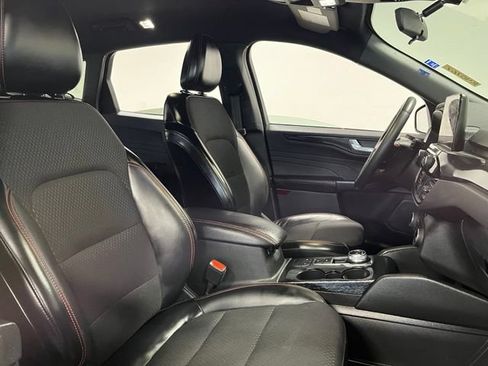 Used 2025 Ford Escape ST-Line Select AWD/4WD image 8