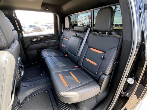 Used 2025 GMC Sierra 2500 AT4 w/ AT4 Premium Plus Package AWD/4WD image 21