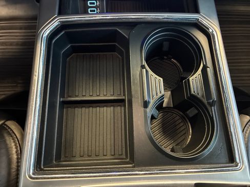 Used 2019 Ford F250 Platinum w/ Platinum Ultimate Package AWD/4WD image 22