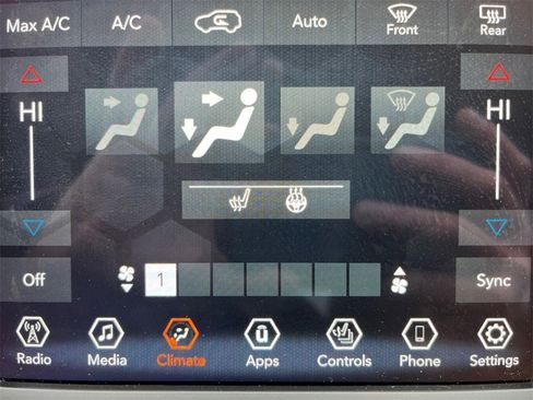 Used 2021 Jeep Cherokee Latitude Lux w/ Comfort/Convenience Group image 24