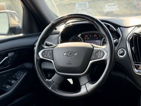 Used 2022 Chevrolet Traverse RS w/ LPO, Floor Liner Package image 26