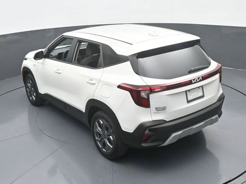 Used 2024 Kia Seltos LX image 47