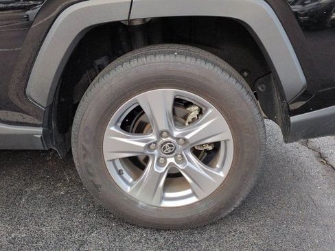 Used 2025 Toyota RAV4 XLE w/ Convenience Package FWD image 7